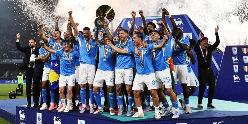 BLĐ câu lạc bộ Napoli xác nhận chia tay HLV Antonio Conte
