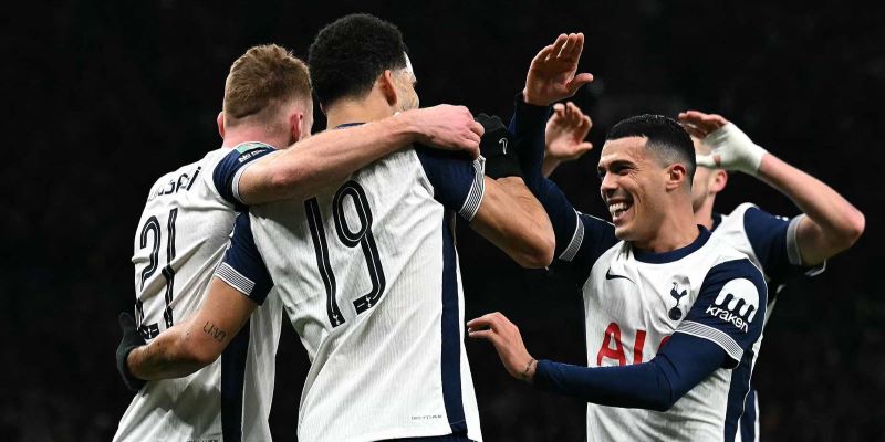 Tottenham đánh bại MU bởi "đòn độc" của Jose Mourinho